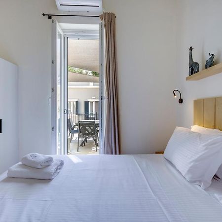The Heart Of Syra - Your Home In Ermoupolis Exterior photo