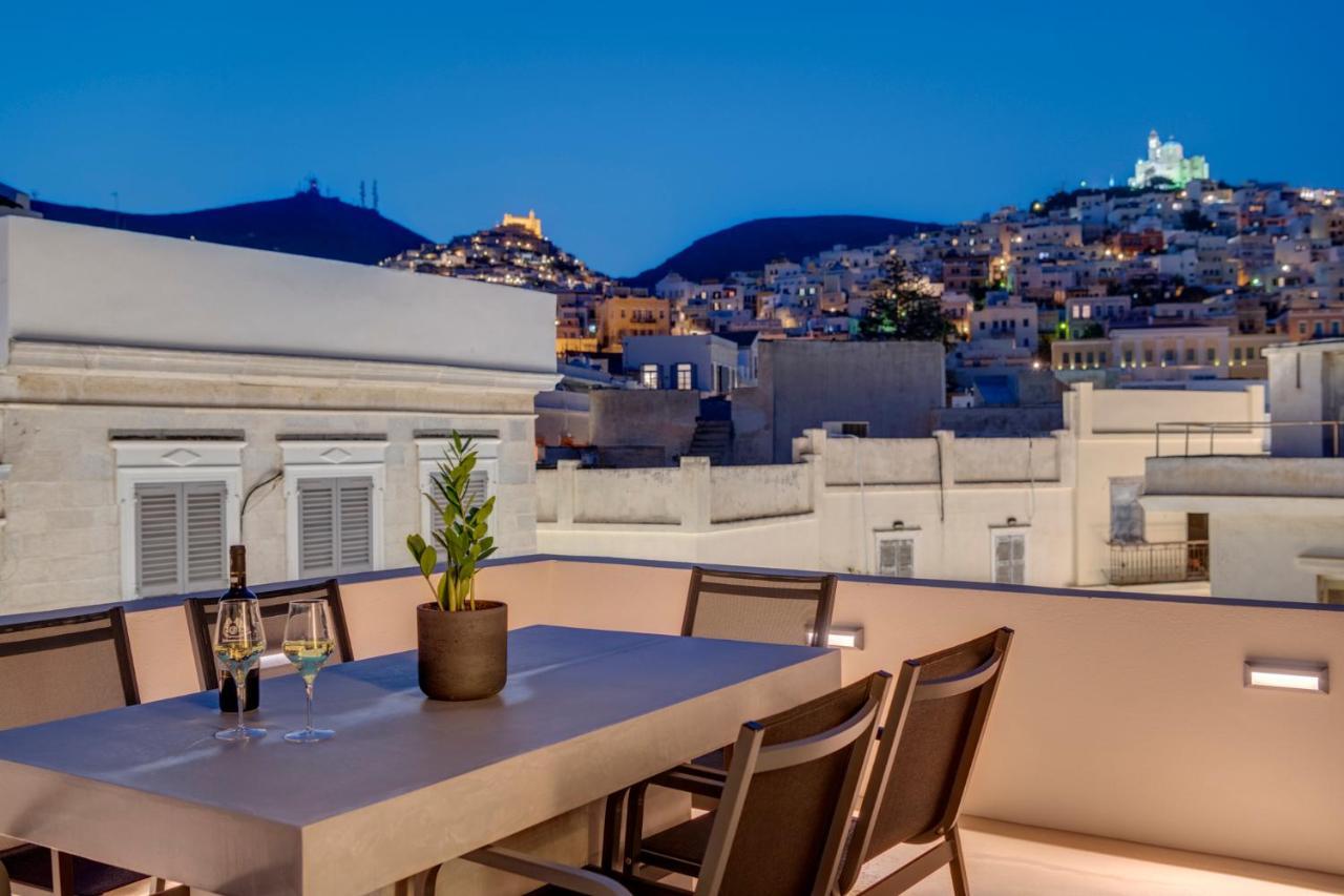 The Heart Of Syra - Your Home In Ermoupolis Exterior photo