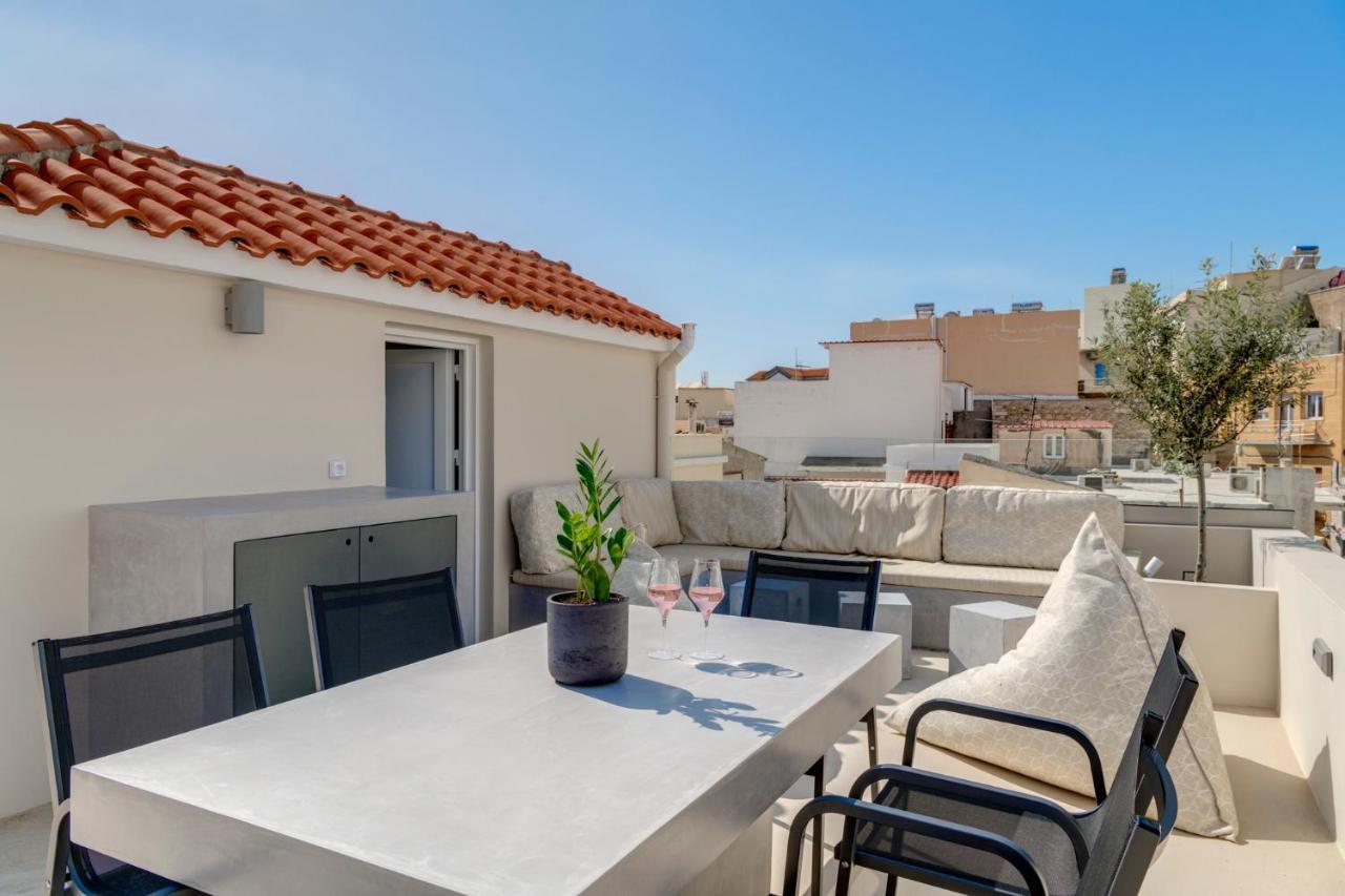 The Heart Of Syra - Your Home In Ermoupolis Exterior photo