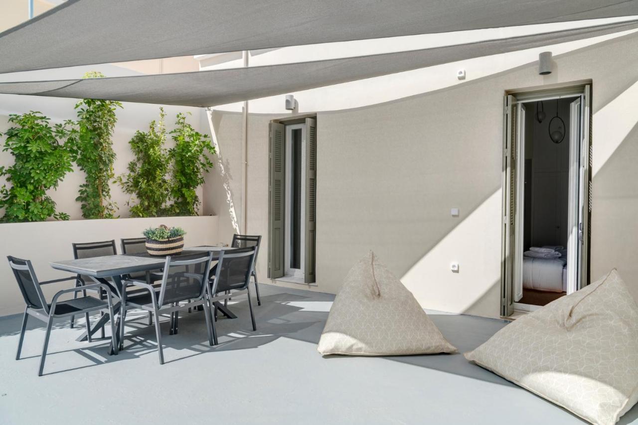 The Heart Of Syra - Your Home In Ermoupolis Exterior photo