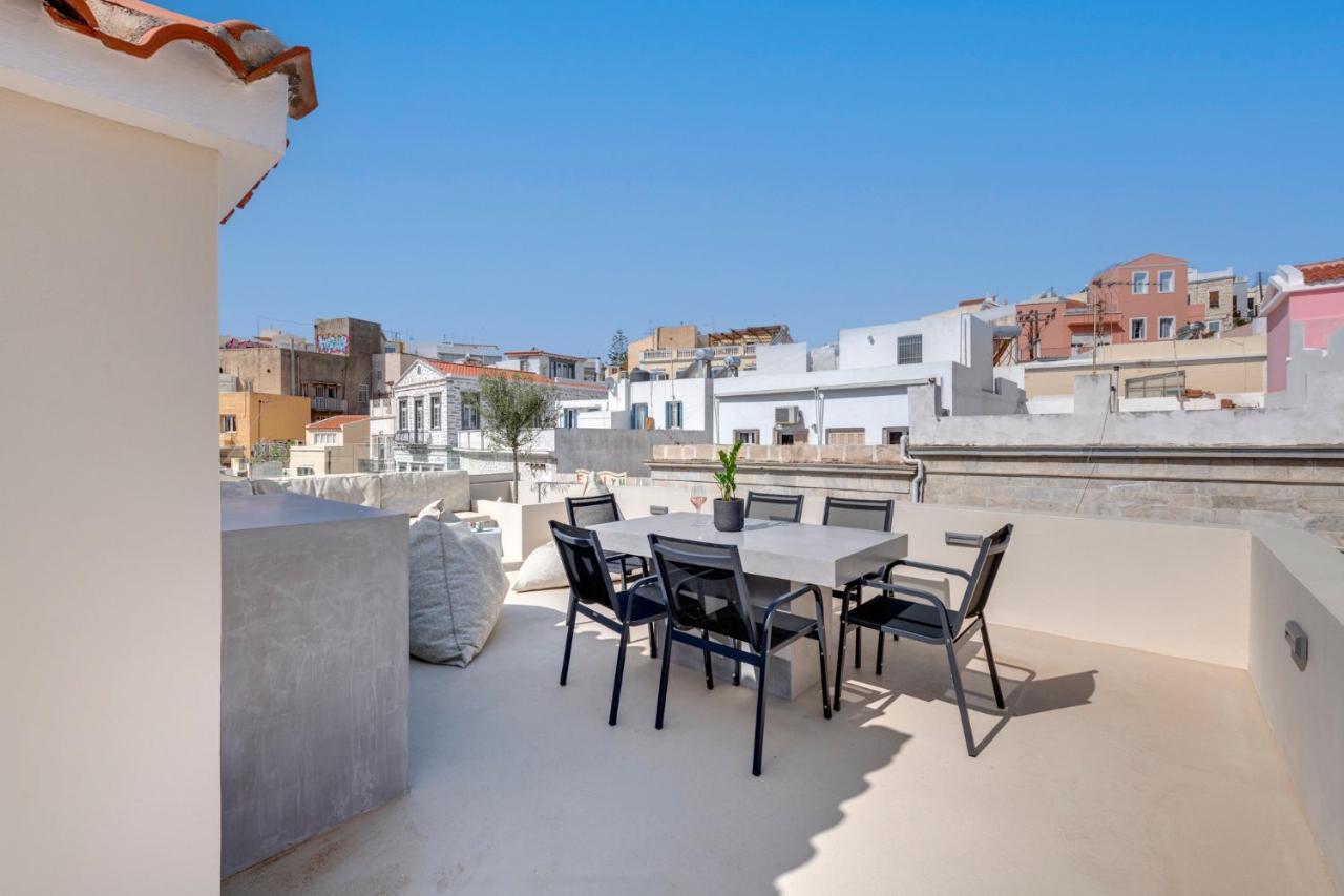 The Heart Of Syra - Your Home In Ermoupolis Exterior photo