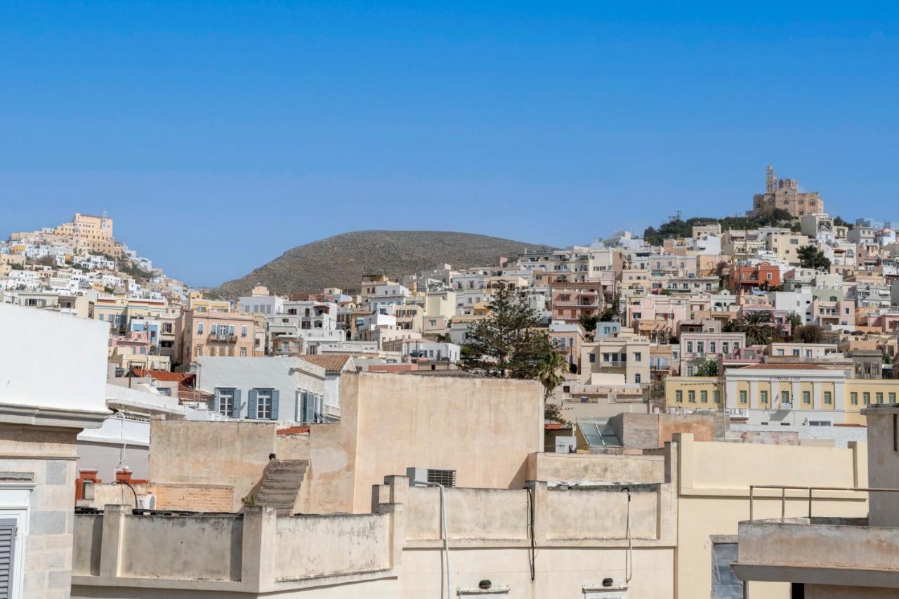 The Heart Of Syra - Your Home In Ermoupolis Exterior photo