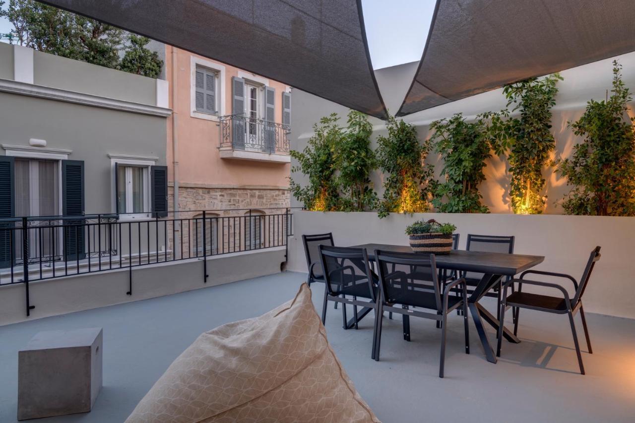 The Heart Of Syra - Your Home In Ermoupolis Exterior photo