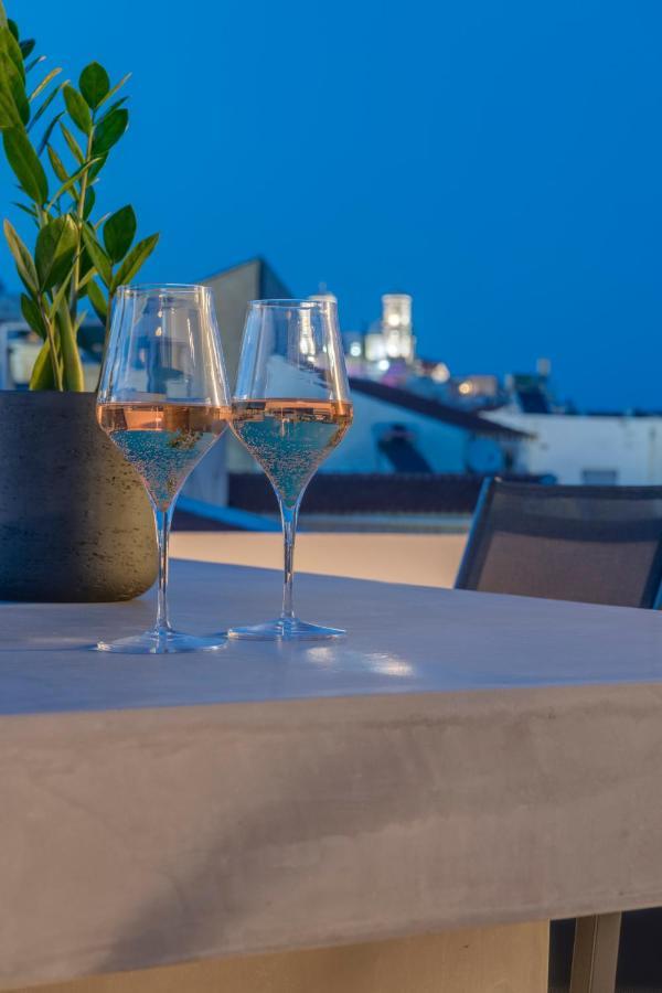 The Heart Of Syra - Your Home In Ermoupolis Exterior photo