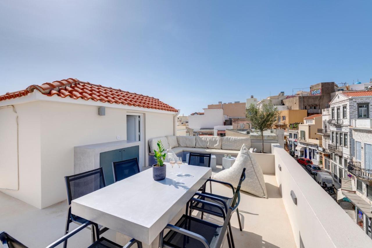 The Heart Of Syra - Your Home In Ermoupolis Exterior photo