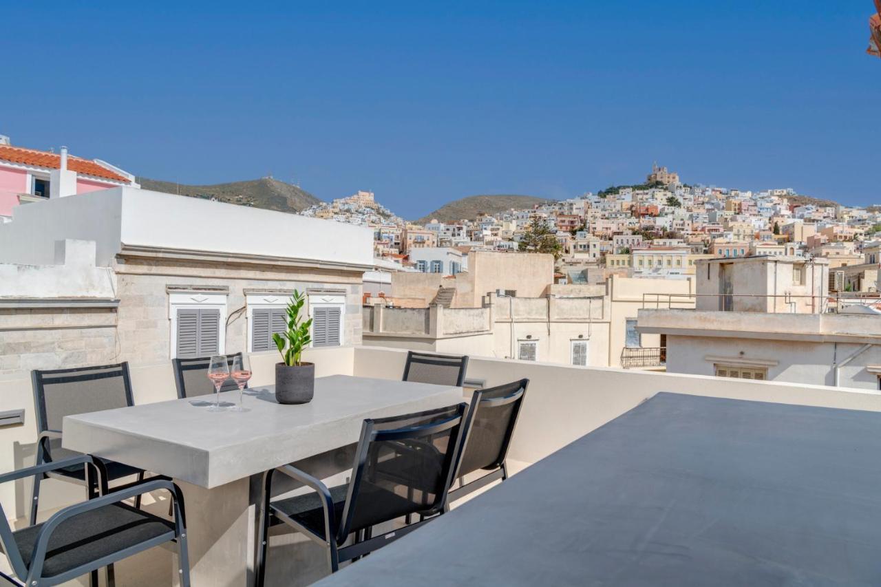 The Heart Of Syra - Your Home In Ermoupolis Exterior photo